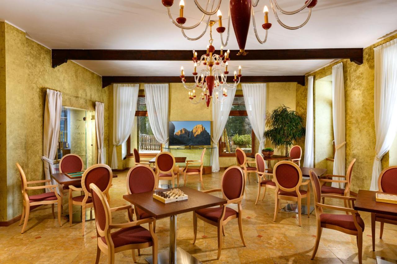 Carlo Magno Hotel Spa Resort Madonna Esterno foto