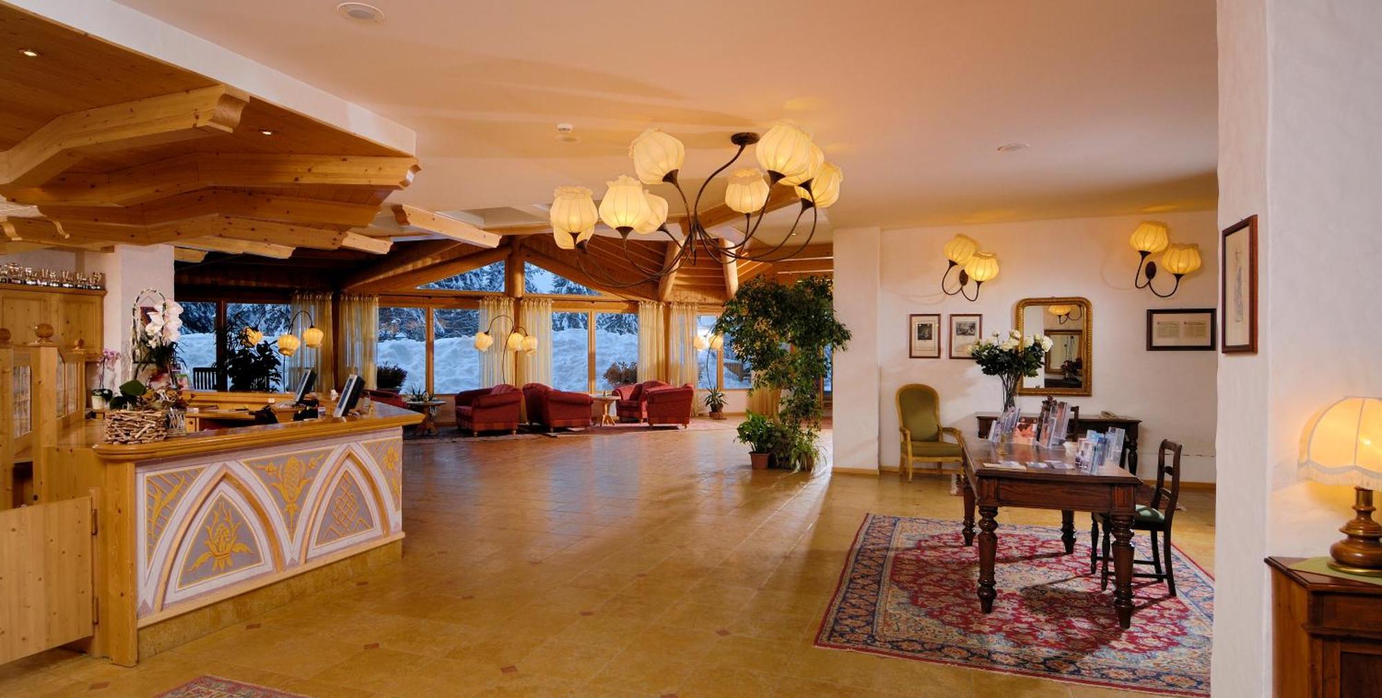 Carlo Magno Hotel Spa Resort Madonna Esterno foto