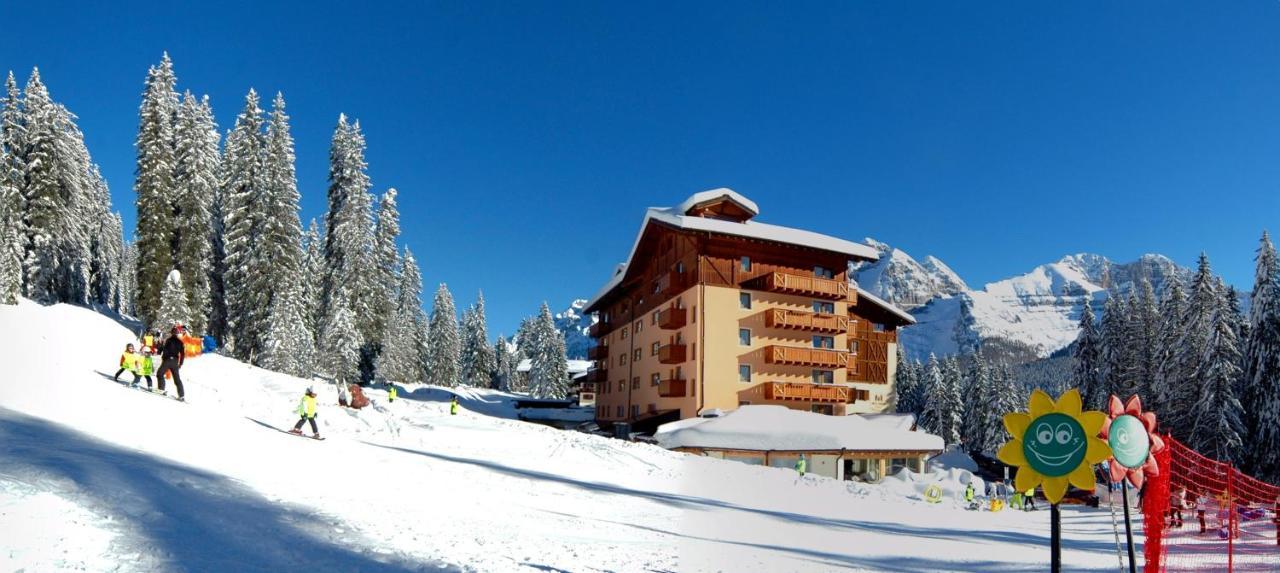 Carlo Magno Hotel Spa Resort Madonna Esterno foto