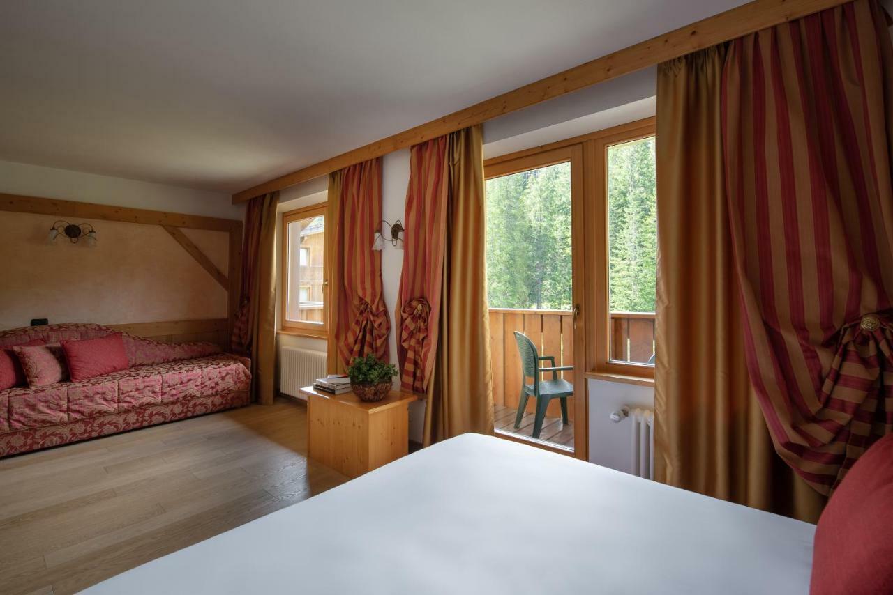 Carlo Magno Hotel Spa Resort Madonna Esterno foto
