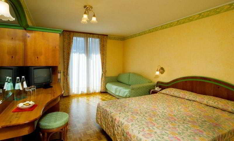 Carlo Magno Hotel Spa Resort Madonna Esterno foto