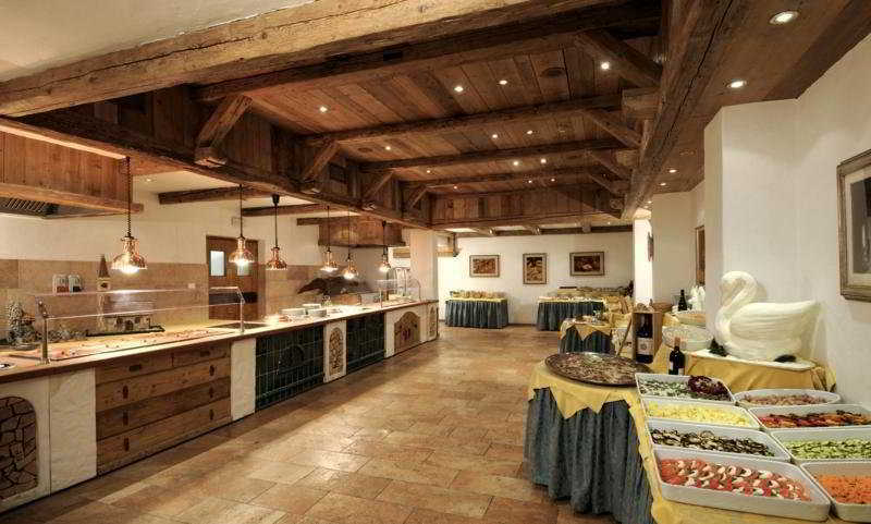 Carlo Magno Hotel Spa Resort Madonna Esterno foto